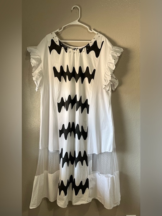 N By Nancy Tops - N By Nance White Tunic Dress Black Wave Print and Ruffle Sleeves Sz XL TC0344
